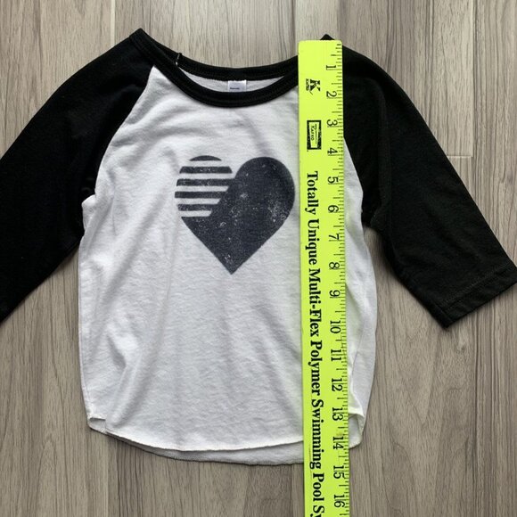 Small Shop Heart Raglan - Picture 9 of 9